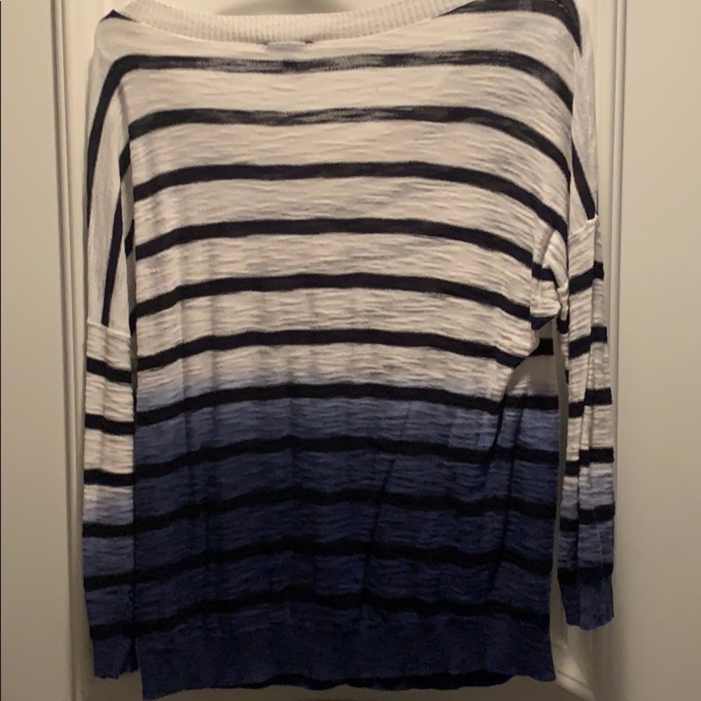 Sweater - Picture 4 of 5